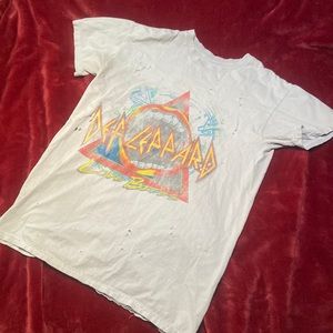 Def Leppard Band Tee